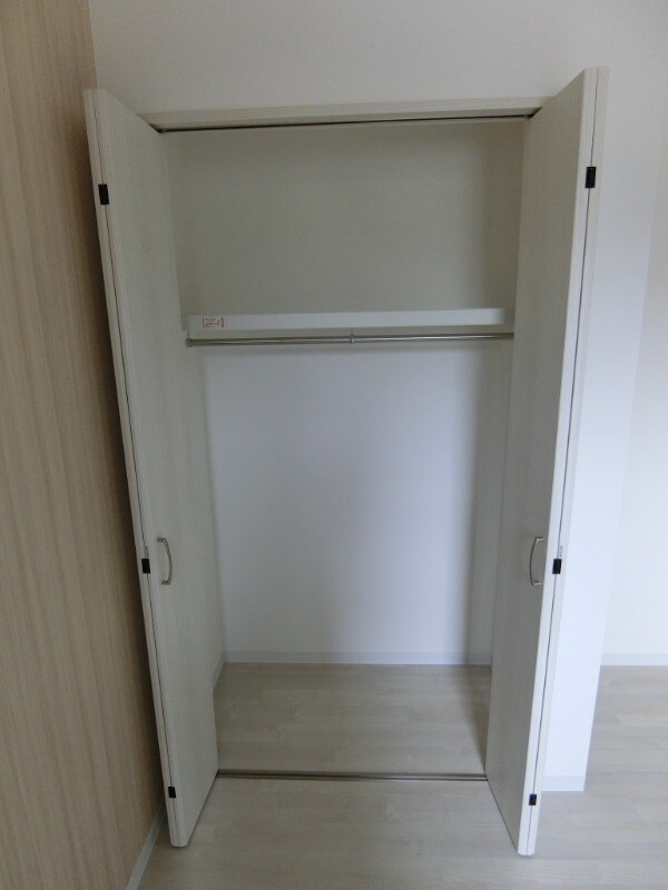 クレアトゥール岸辺1の物件内観写真