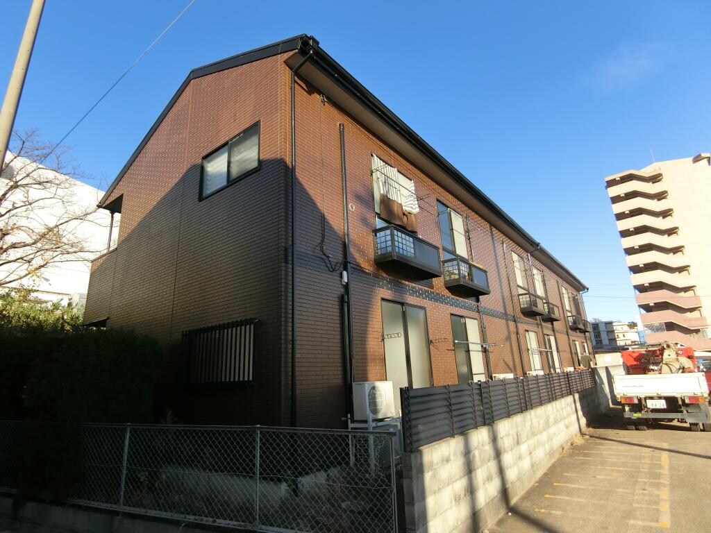 アンプルール茨木の物件外観写真