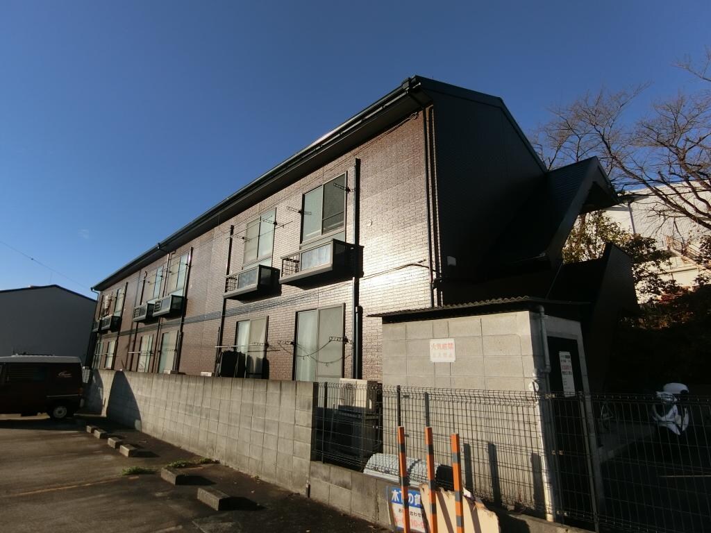 アンプルール茨木の物件外観写真