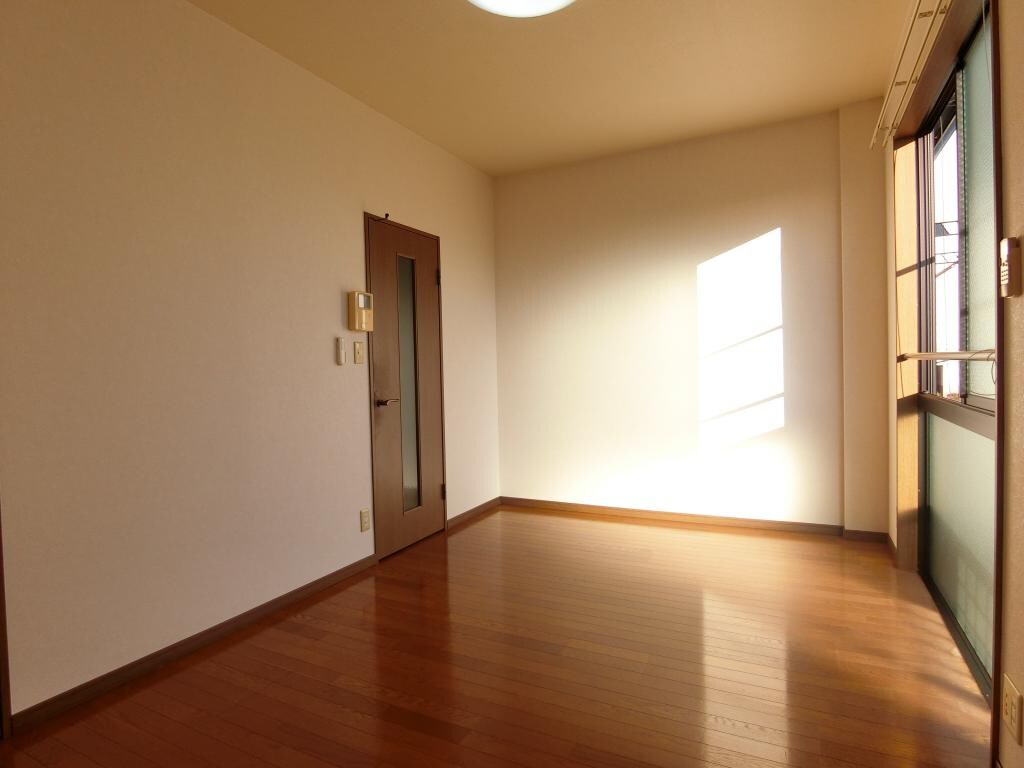 アンプルール茨木の物件内観写真