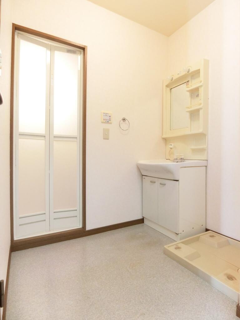 アンプルール茨木の物件内観写真