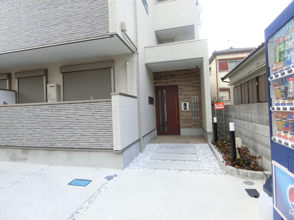 アヴェニール千里丘東の物件外観写真