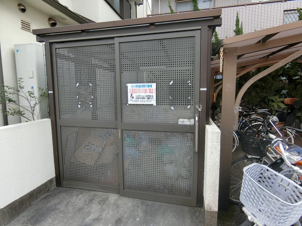 セレント茨木鮎川の物件外観写真