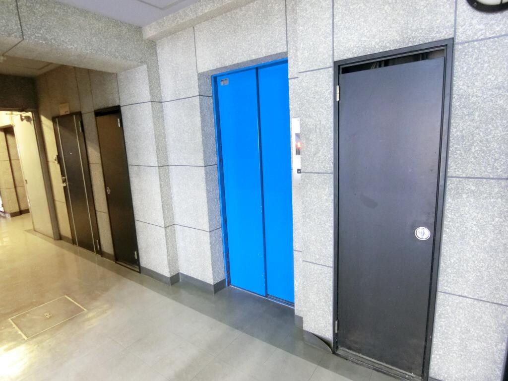 イーズ南春日丘の物件外観写真