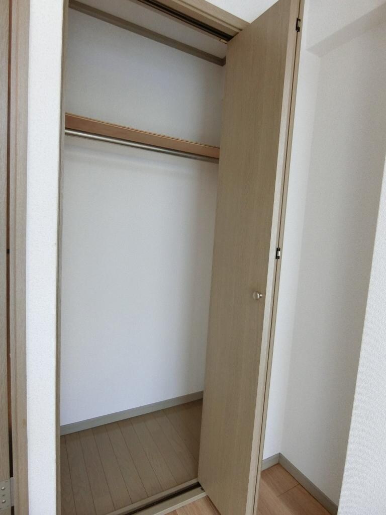 イーズ南春日丘の物件内観写真