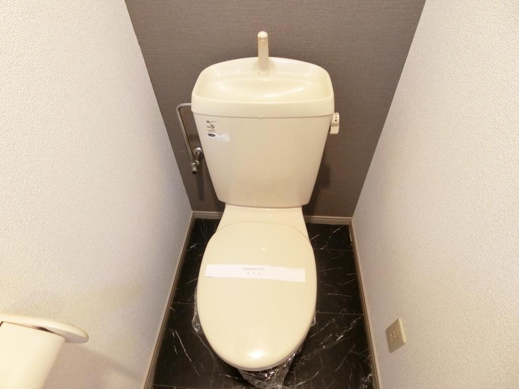 イーズ南春日丘の物件内観写真