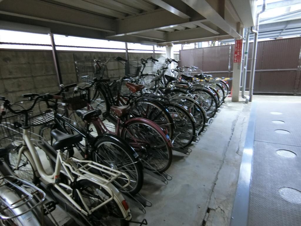 エク・サン・プロヴァンスの物件外観写真