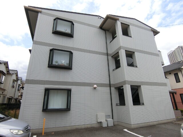 プチ・ロワイヤルの物件外観写真