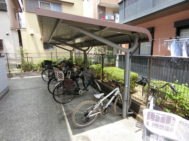 プチ・ロワイヤルの物件外観写真