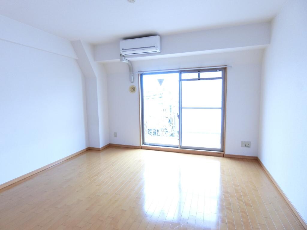 メゾン・ド・ヴィレ茨木の物件内観写真