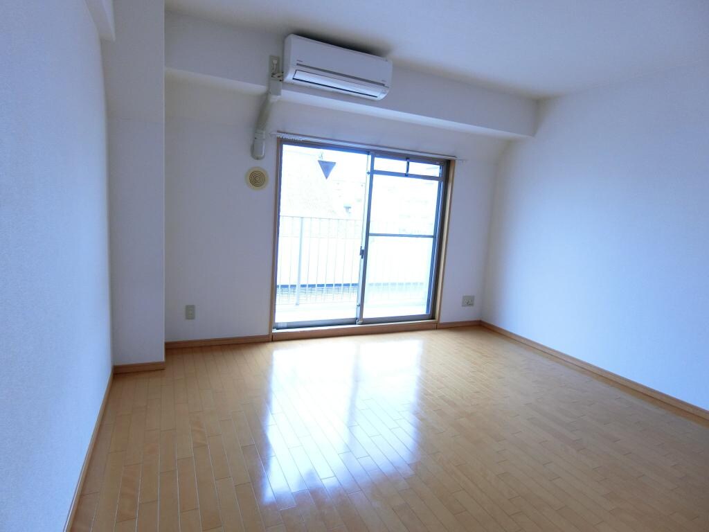 メゾン・ド・ヴィレ茨木の物件内観写真