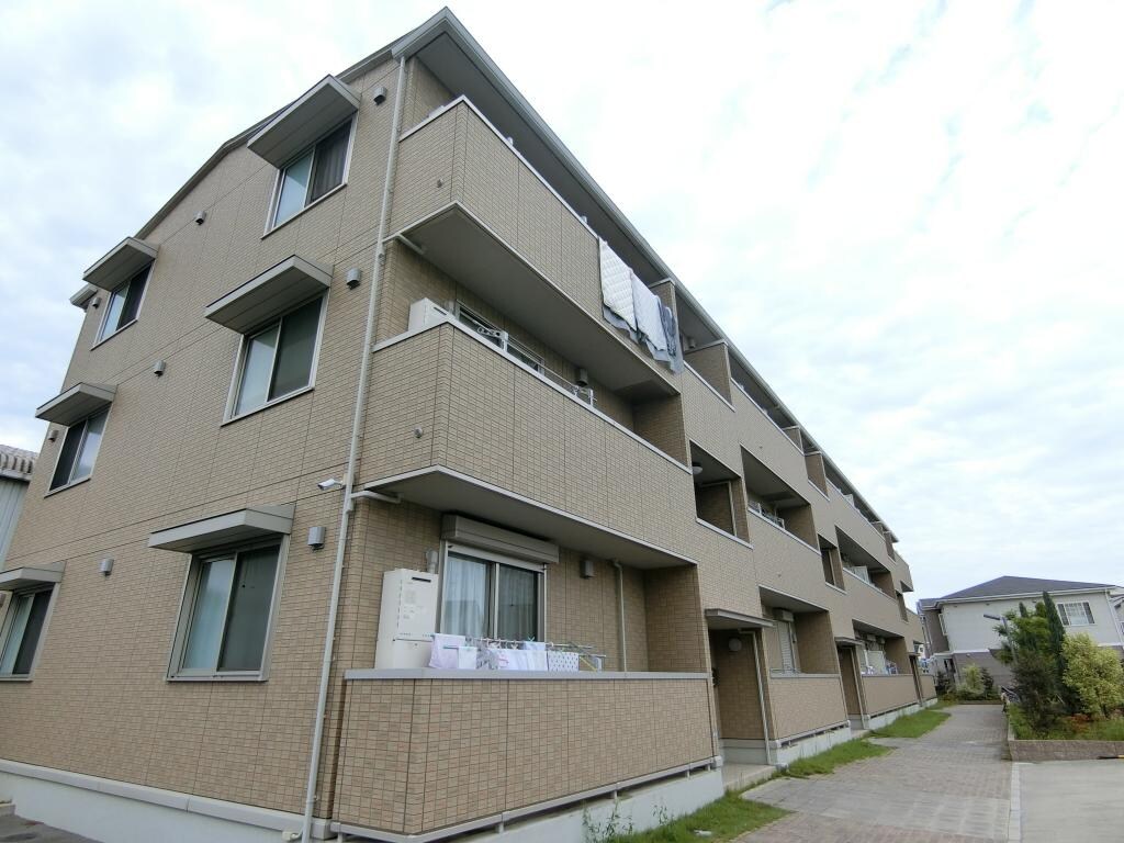 アーバンヒルズの物件外観写真