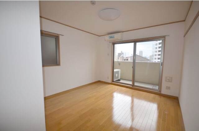 白島九軒町ハイツの物件内観写真