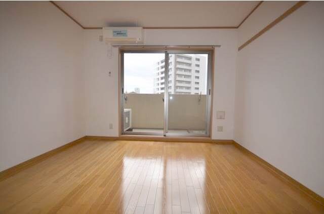 白島九軒町ハイツの物件内観写真