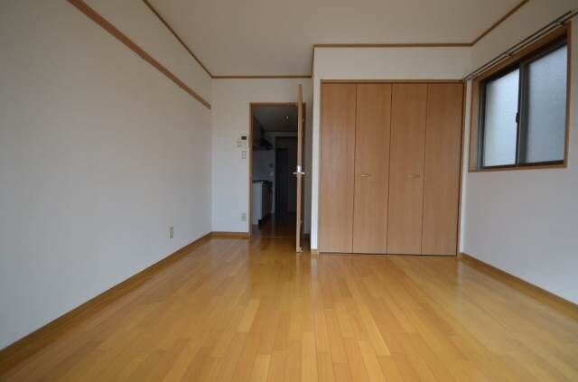 白島九軒町ハイツの物件内観写真