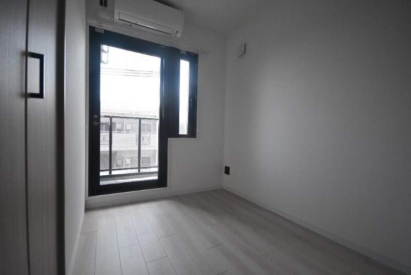 LIFEMENT GLANZ YOKOGAWAの物件内観写真