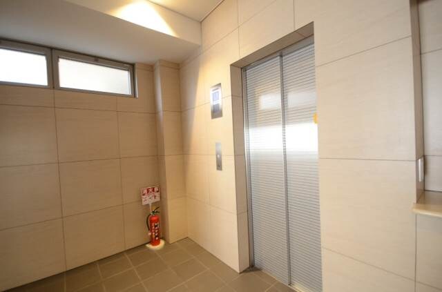 コンフォート東白島の物件外観写真