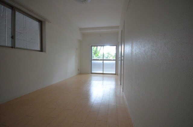 ノーブル縮景園の物件内観写真