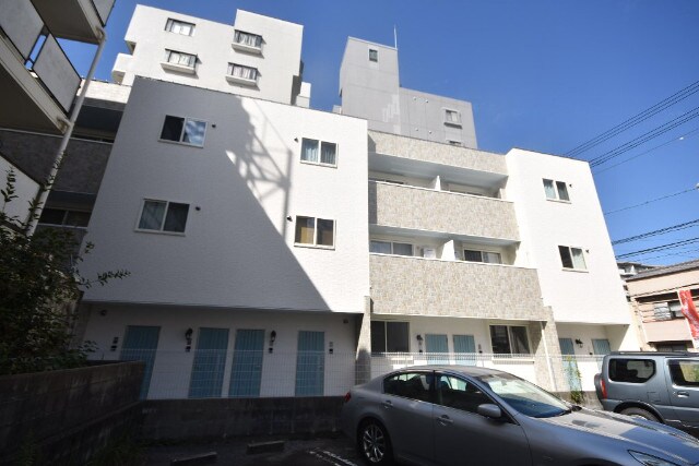 RAFFLESの物件外観写真