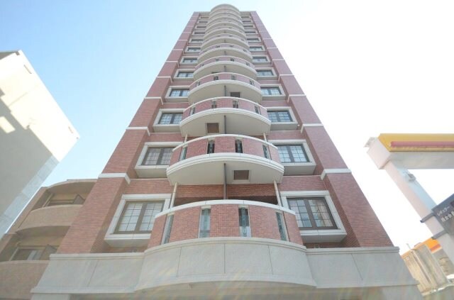 家納喜本川館の物件外観写真