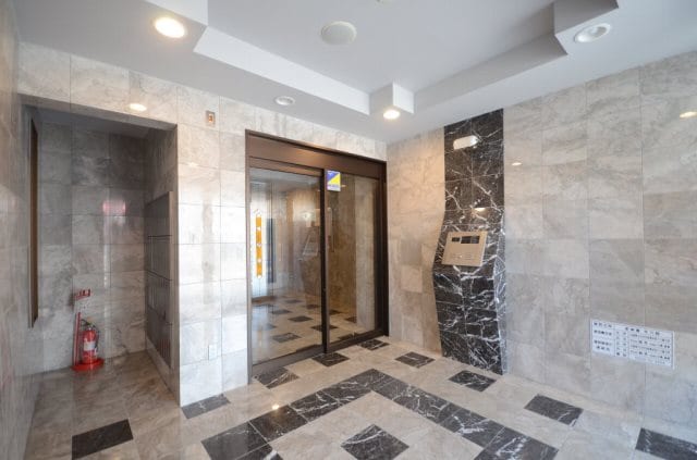 家納喜本川館の物件外観写真