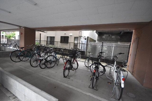 第24友建ビルの物件外観写真