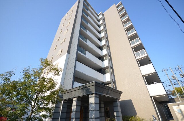 ヴィラージュ緑井の物件外観写真