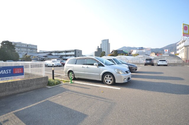 ヴィラージュ緑井の物件外観写真