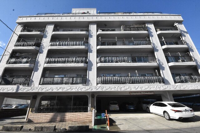 シャンボール東雲の物件外観写真