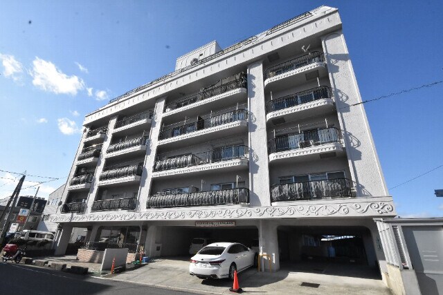 シャンボール東雲の物件外観写真