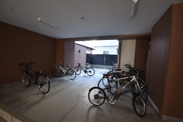 第32友建ビルの物件外観写真