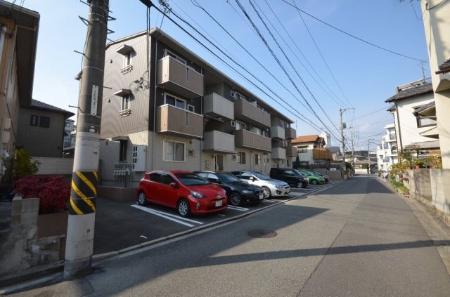 シャトレー東雲の物件外観写真