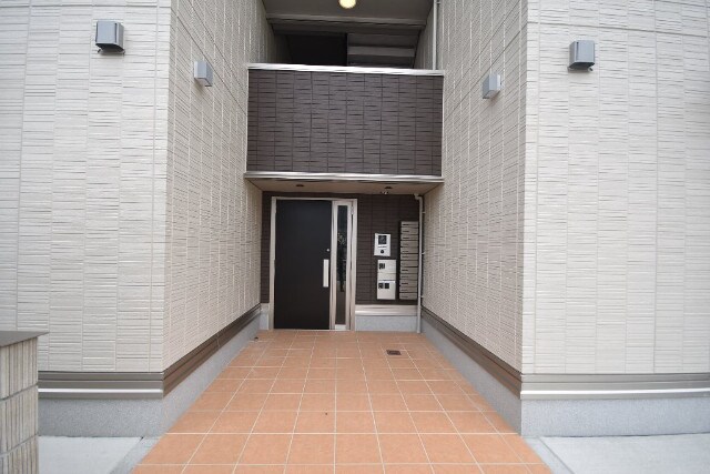 サリオス庚午北の物件外観写真