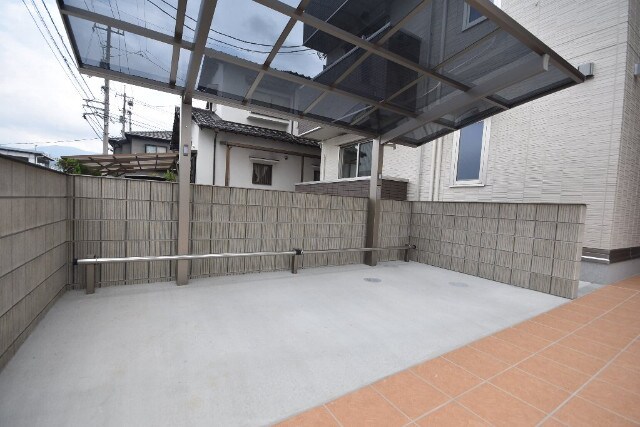 サリオス庚午北の物件外観写真