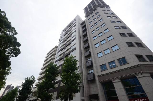 ポレスター平和大通りプレミアムレジデンスの物件外観写真