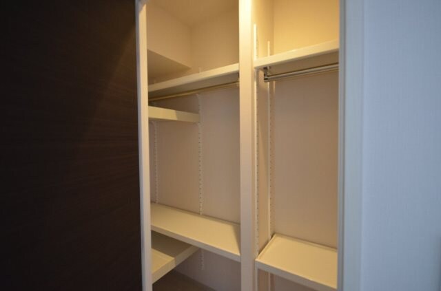 ポレスター平和大通りプレミアムレジデンスの物件内観写真