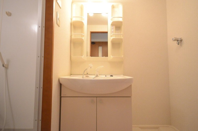 コンフォール空港通りの物件内観写真