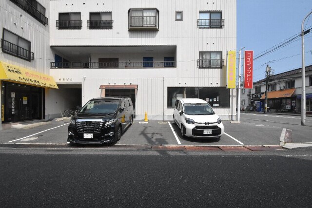 杉本ビルの物件外観写真