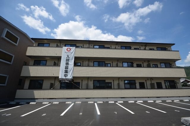 コーラルコートの物件外観写真