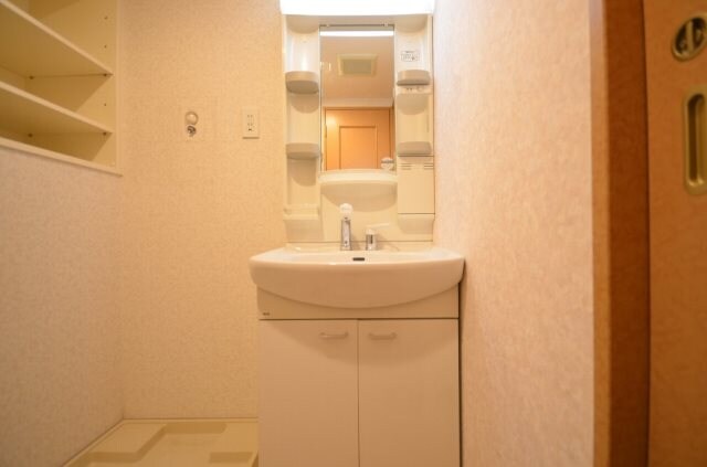 ロアール古市の物件内観写真