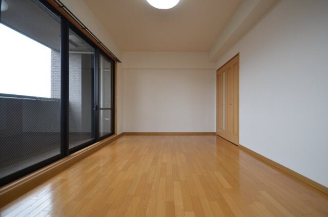 ロアール古市の物件内観写真