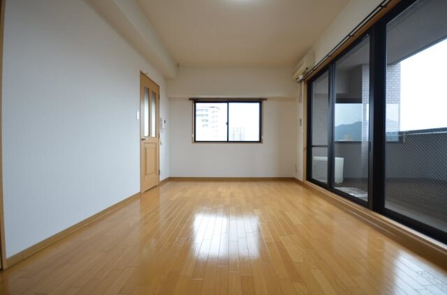 ロアール古市の物件内観写真