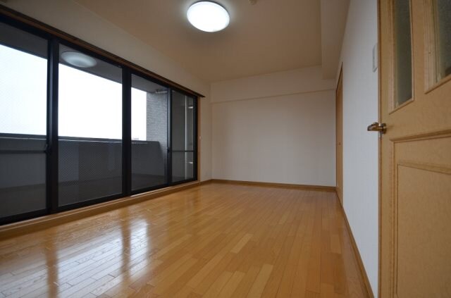 ロアール古市の物件内観写真