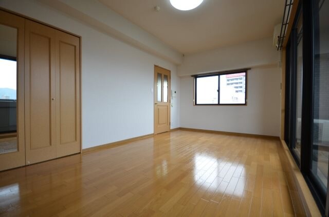 ロアール古市の物件内観写真