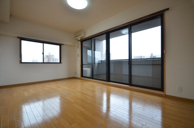 ロアール古市の物件内観写真