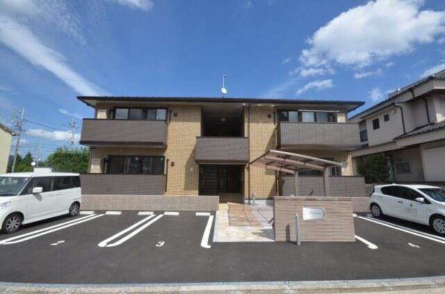 シンフォニアの物件外観写真