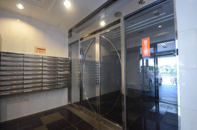 グランドポレストーネ鶴見の物件外観写真