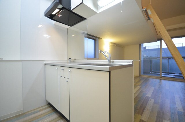 グランドポレストーネ鶴見の物件内観写真