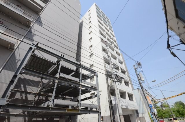 グラビスコート国泰寺の物件外観写真