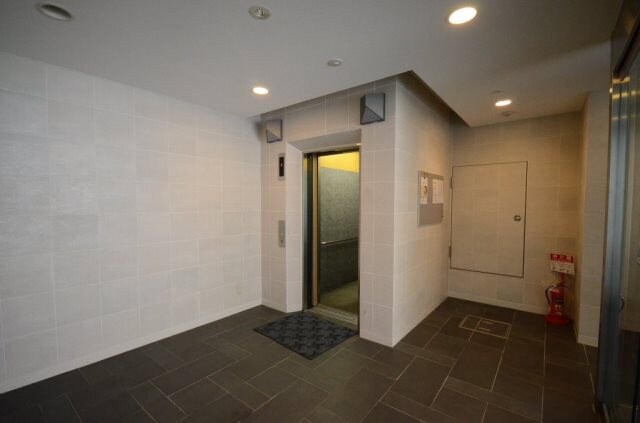 グラビスコート国泰寺の物件外観写真